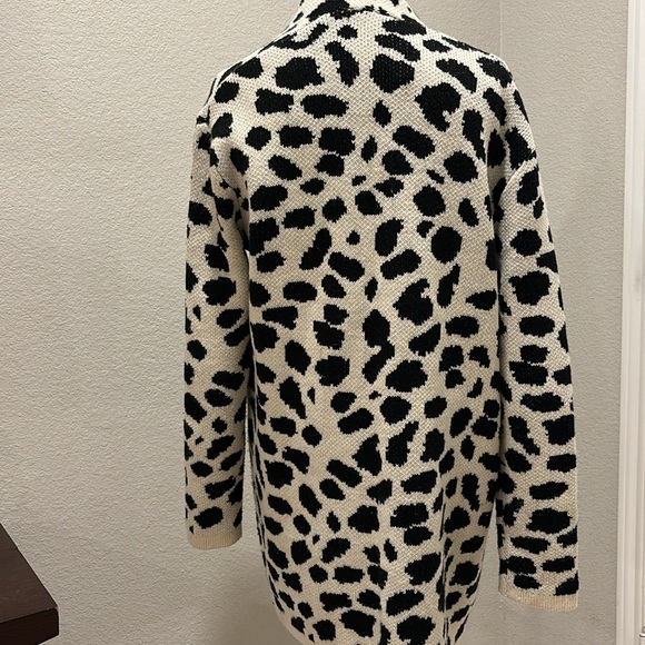Long length beige black animal print over sized sweater / cardigan Size S - Picture 5 of 6